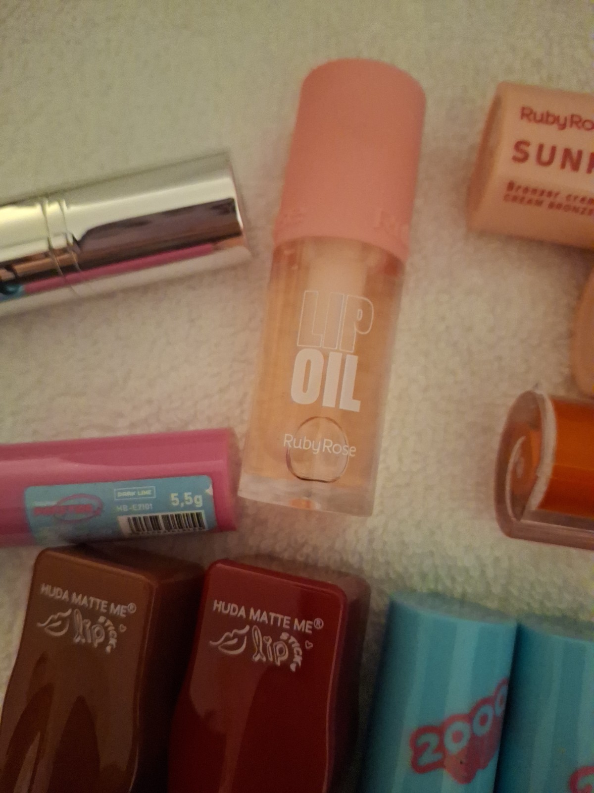 Makeup Lot- 13 Pieces Lips Cheeks Eyes Face