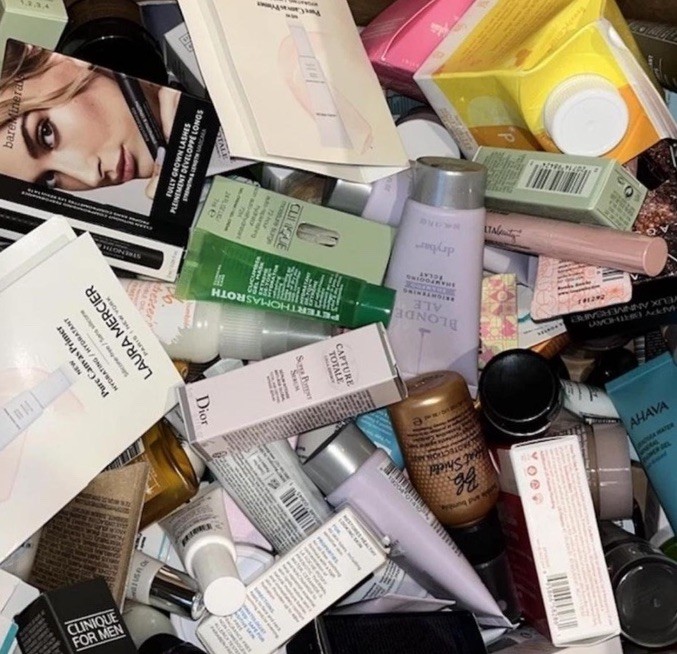 High End Beauty Bundle 100pcs Of Travel Sized Skin, Hair, Makeup & Perfumes