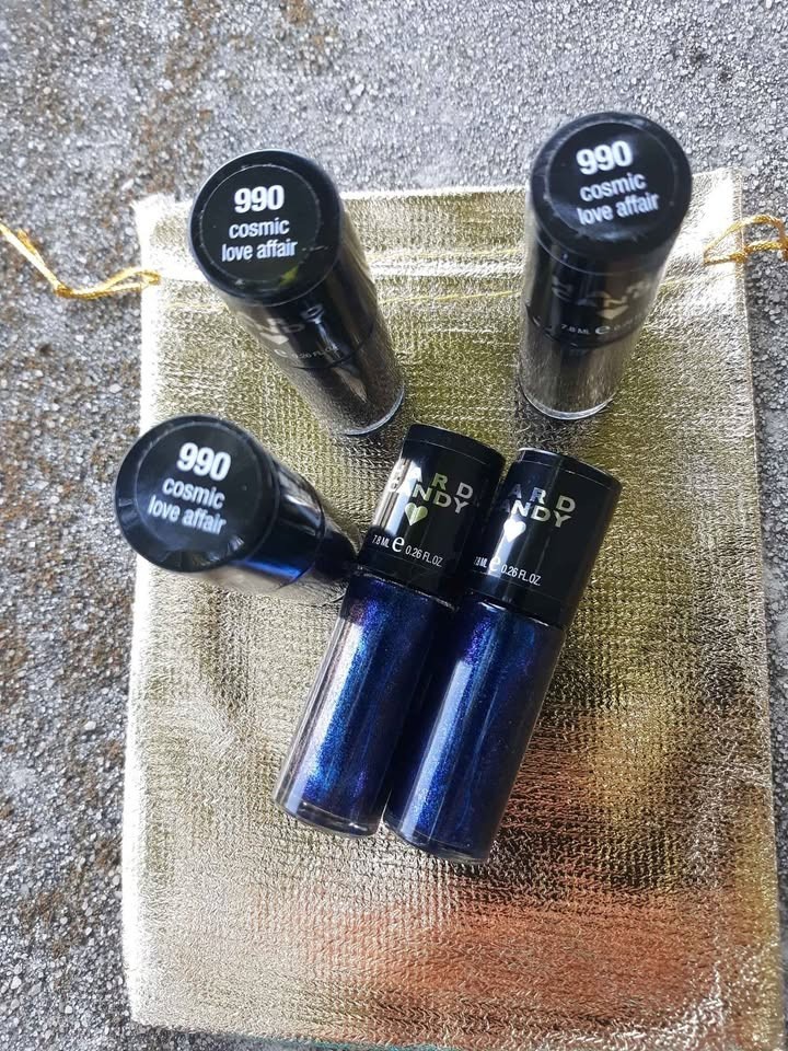 HARD CANDY Bundle 5 Bottles 990 COSMIC FLAIR Polish and 8 TAKE ME OUT Pencils
