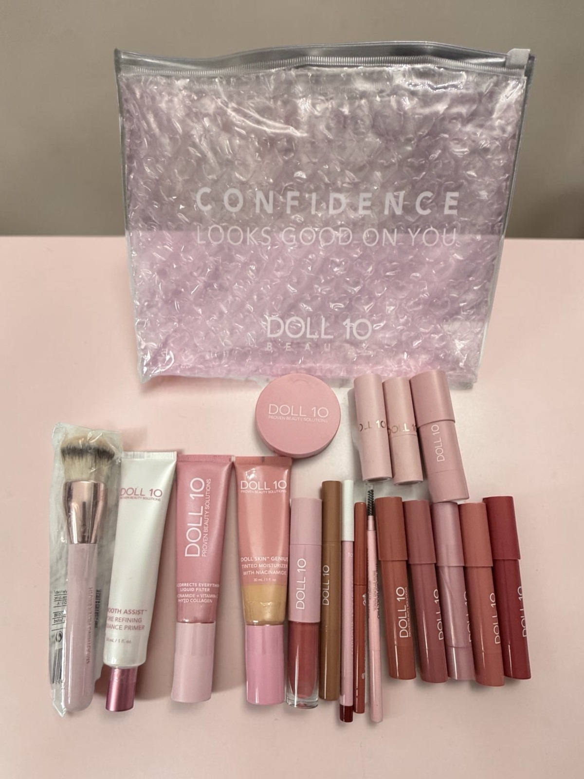 NEW DOLL 10 LOT 19 pc Foundation Primer Lip Crayon Gloss Moisturizer tinted Glow