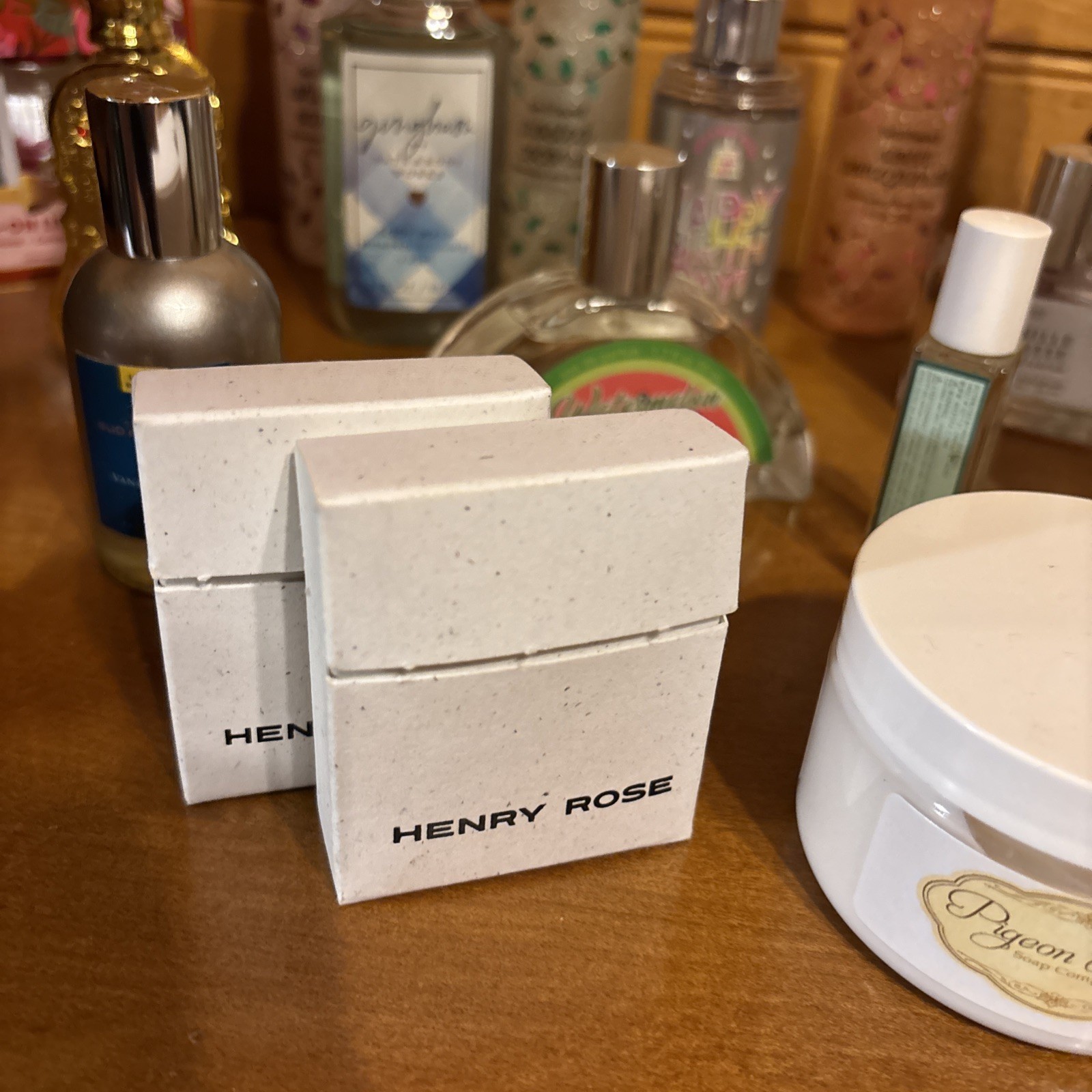 22 Pieces High End Mixed Beauty PERFUME SKINCARE Lot Juliette Gun