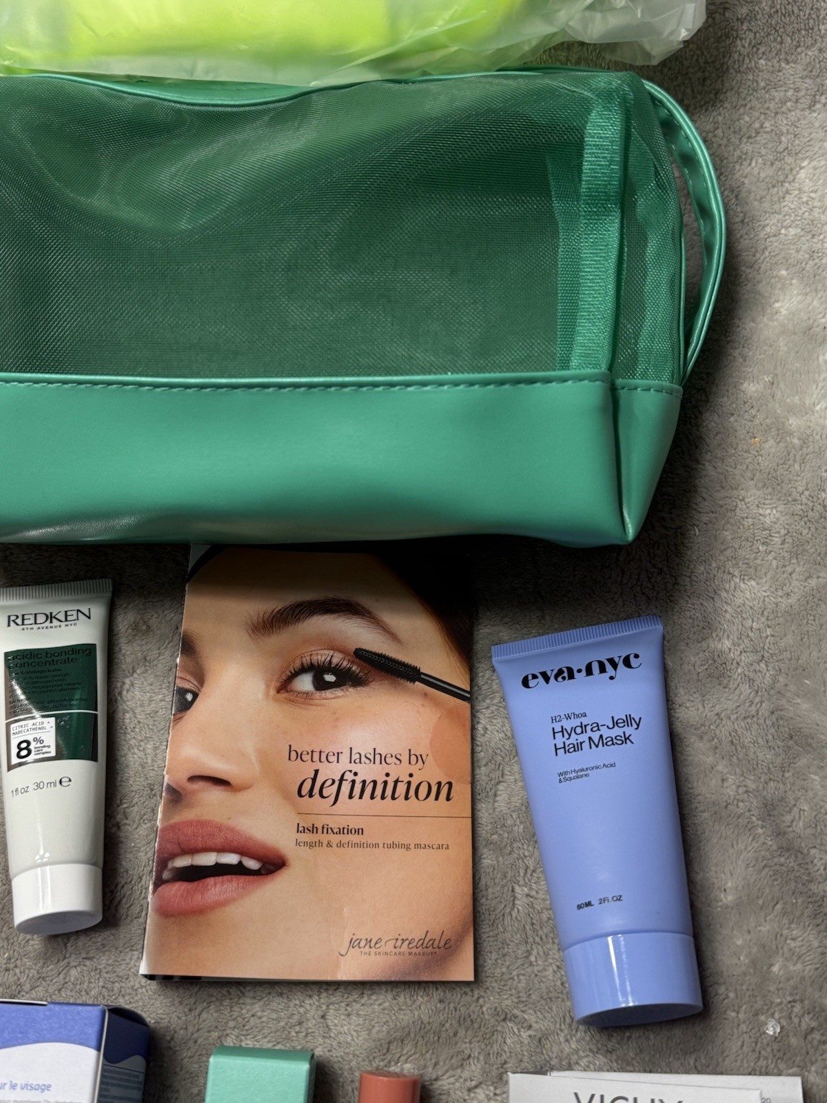 Lot 16 ULTA BEAUTY DELUXE Travel Mini Set Cream Mascara & 2 Cosmetic Bag