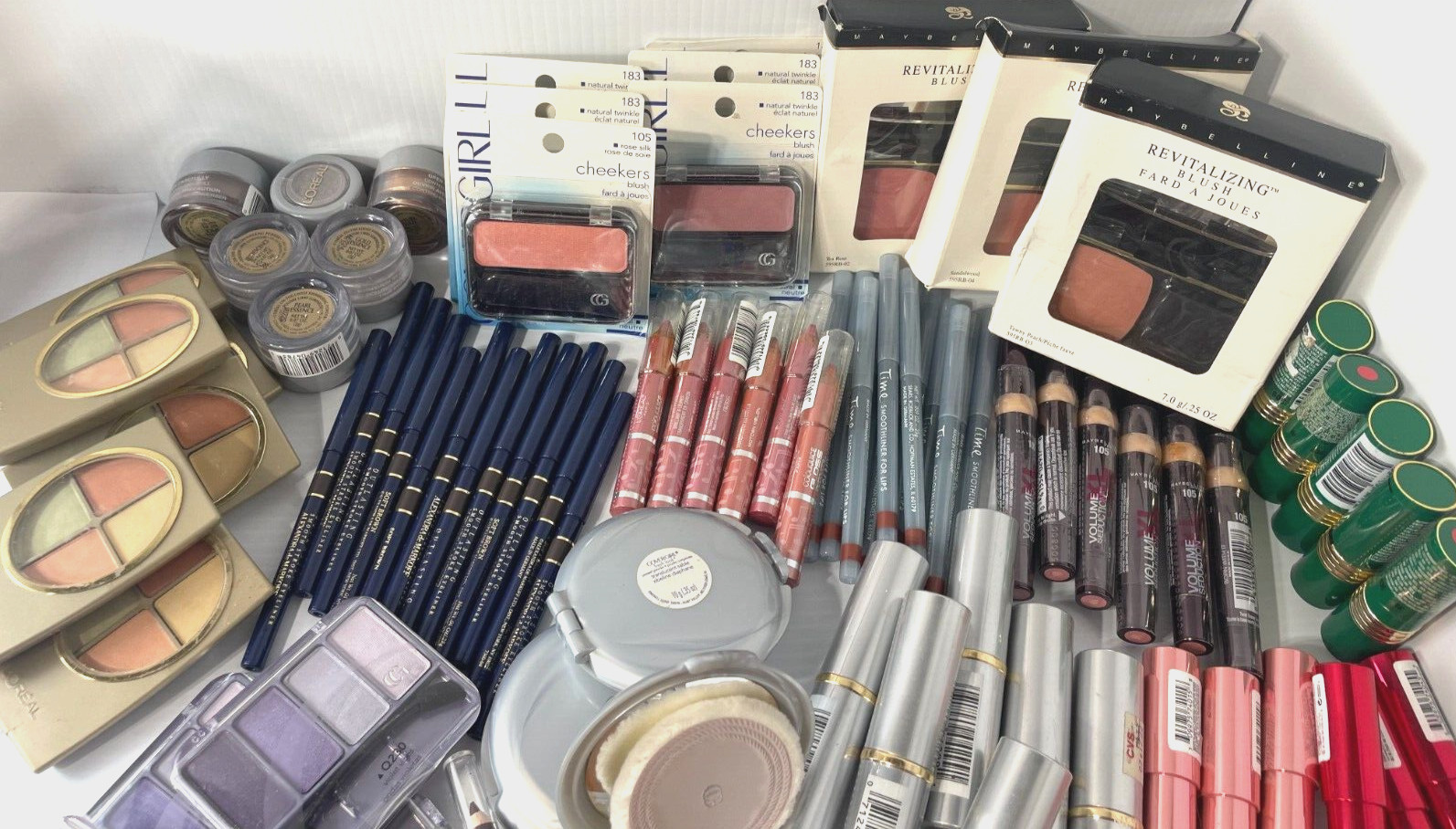 New HUGE 150 PC MAKEUP LOT- L’Oreal,CoverGirl,Revlon++ *RARE HARD-TO-FIND ITEMS
