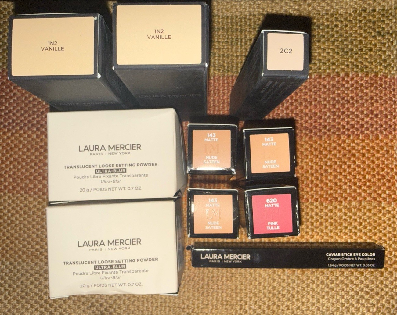 NIB 10pc Laura Mercier Full Size Makeup Bundle – Foundation-Concealer-Lipstick-&