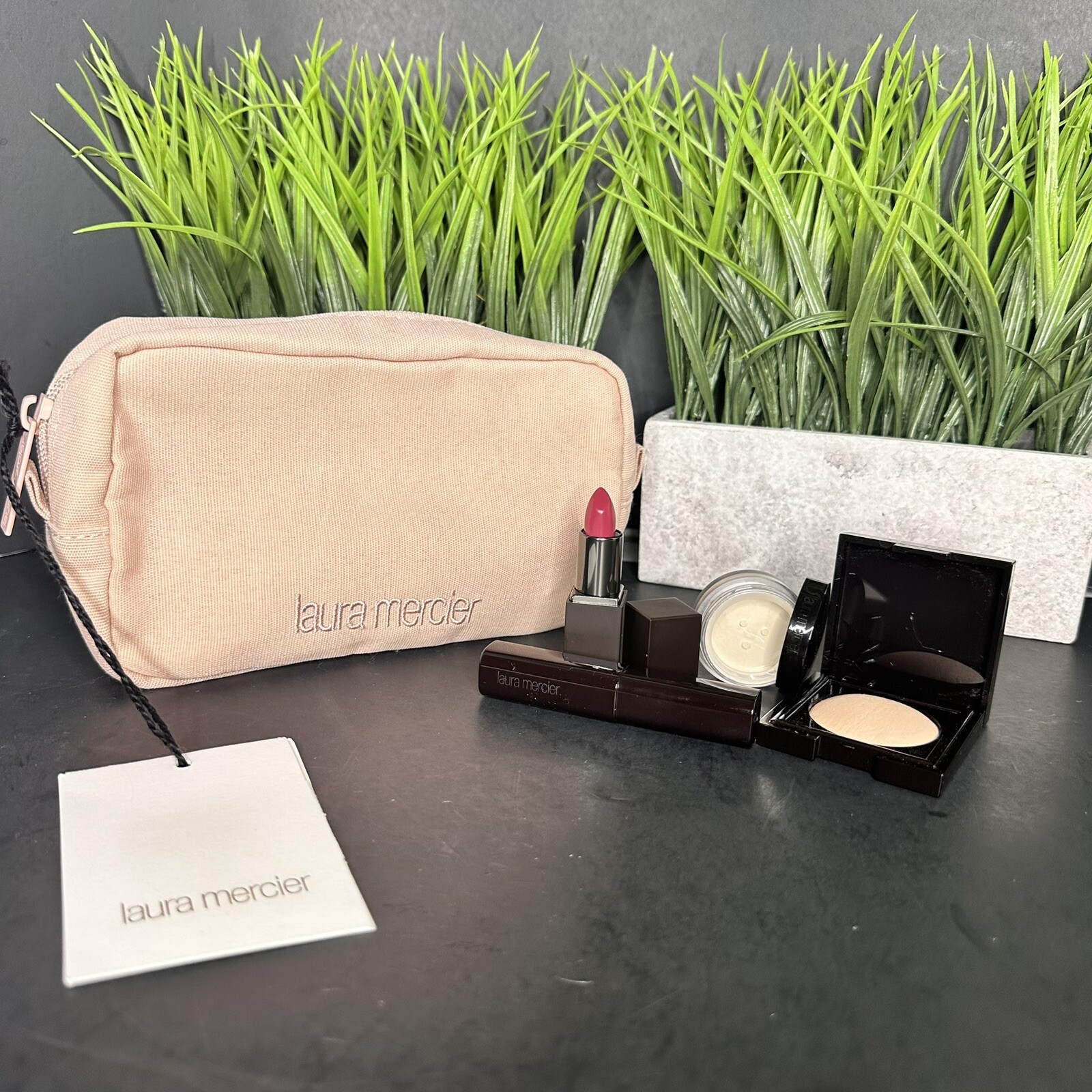 Laura Mercier Lot of 4 Samples Makeup Bag lip Translucent Loose Setting Powder