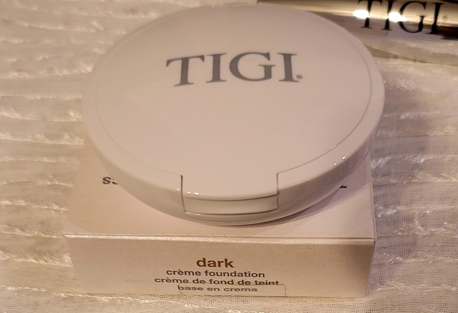 TIGI Makeup – Miscellaneous Lot of 10 Items.HEATH & BEAUTY