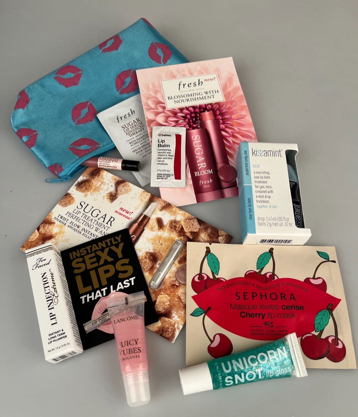 Lot of 10 Lip Products Full/Travel/Sample Sizes + Cosmetic Bag w/ Lipstick Theme