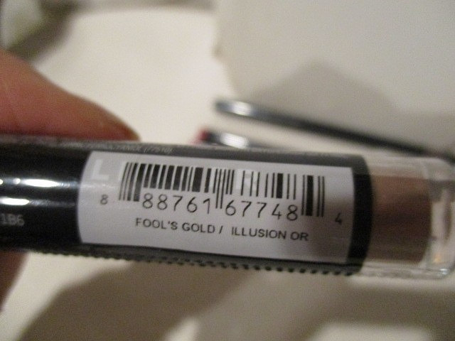 AVON Liquid Eyeshadow Fools Gold/Brow Glimmerstick Light Brown/Sugar Plum & Blue