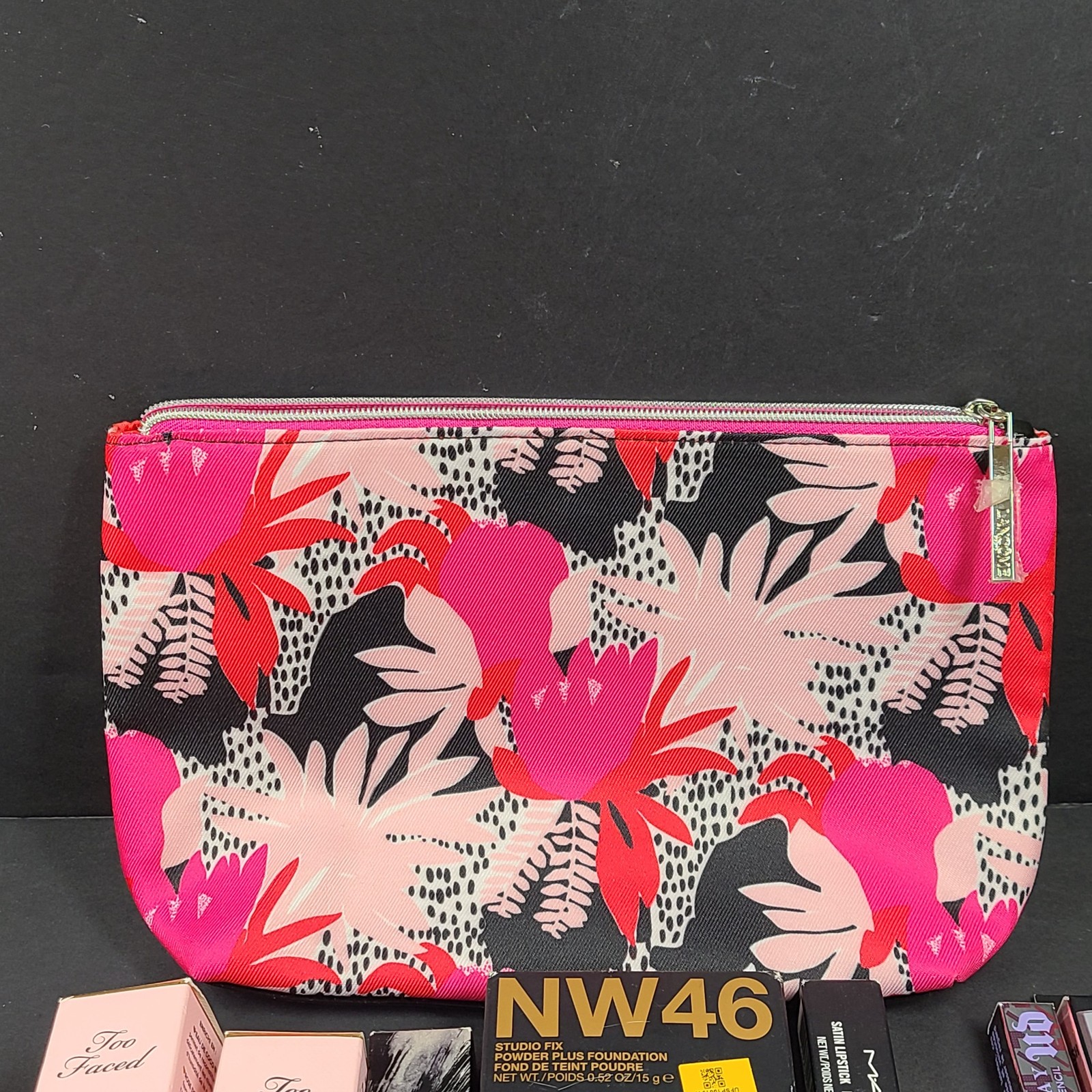 30 Pc Bundle Makeup MAC Fenty Too Faced Dior Tarte Pixi Tom Ford Bobbi Brown +++