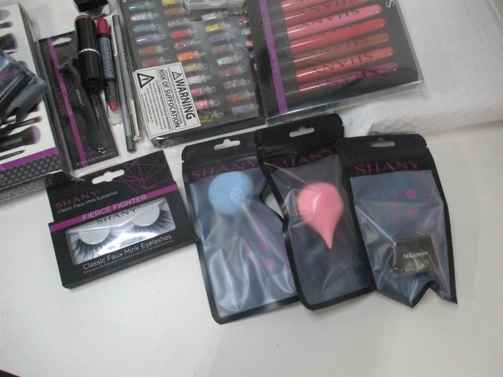 Shany All in One Makeup Bundle – Includes Pro Makeup Brush Set Eyeshadow Palette
