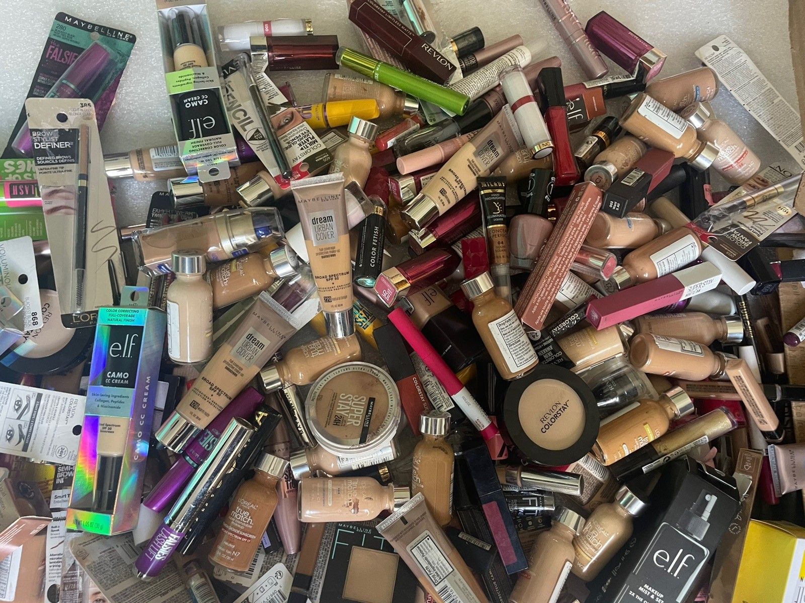 100 X Damaged Useable Mixed Name Brand Make Up Lot ! Read Des!