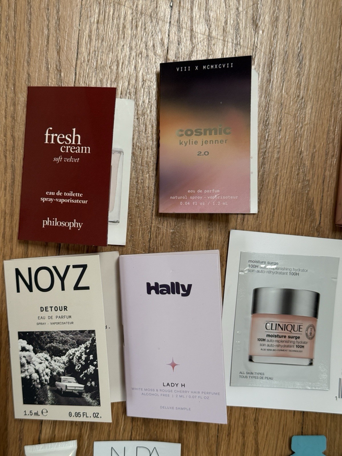20 Piece Deluxe Large Travel Sample Lot Skincare Makeup Perfume NARS Drybar Noyz