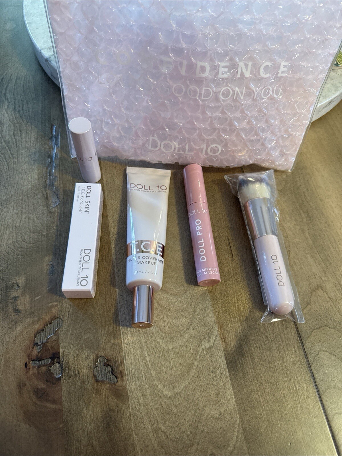 Doll 10 6 Piece T.C.E. Makeup Set In DEEP.