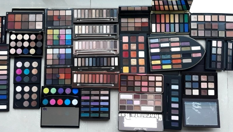 Gorgeous Premium Makeup, Skincare, Fragrance Mixed Lot (1 Palette + 4 Pieces)