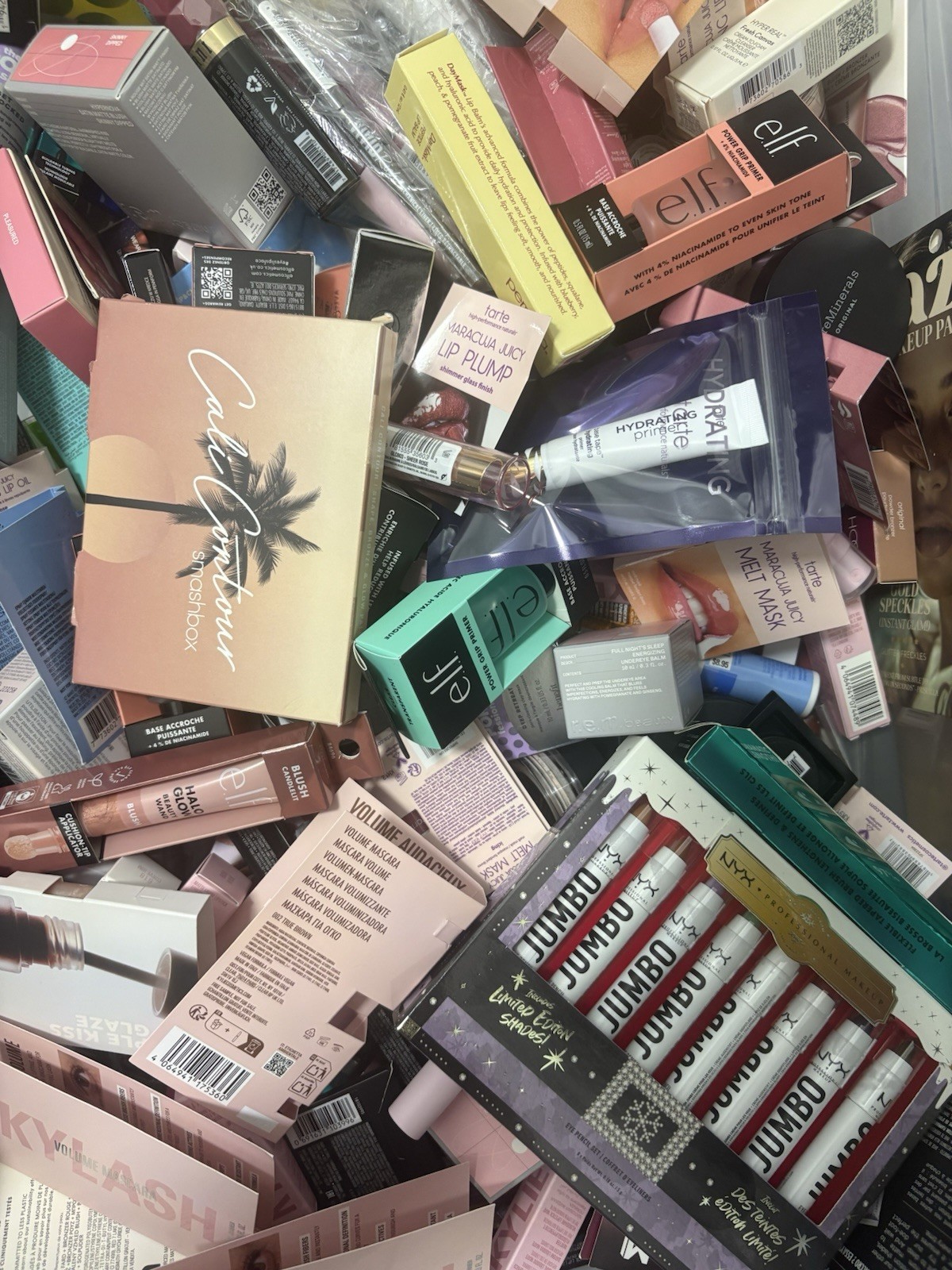 Bulk Cosmetics Mixed Makeup Lot Loreal Revlon Milani NYX Maybelline 12pcs -new