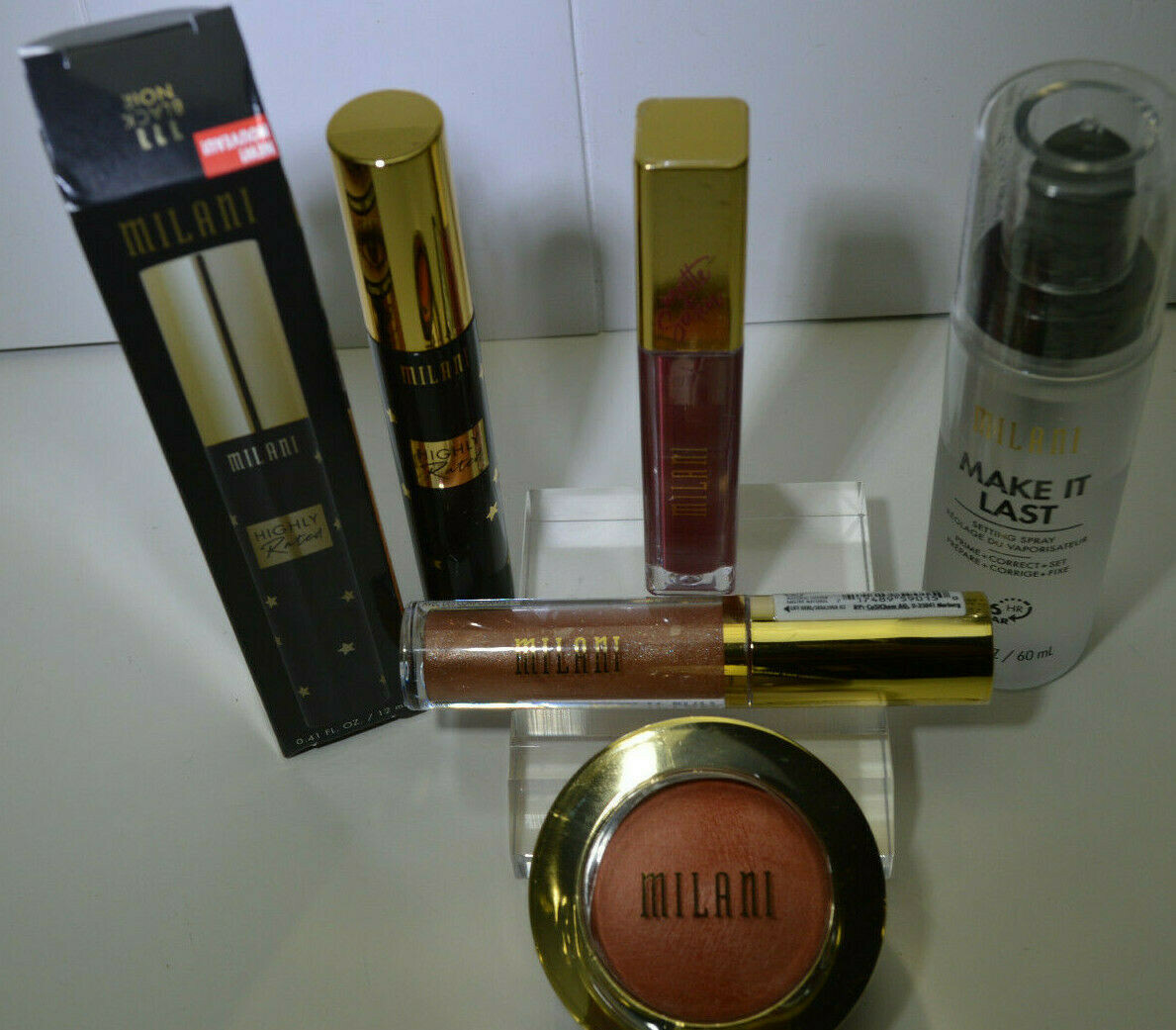 MILANI Makeup set 5: Amore Satin Matte Lip, Plumper, Powder Blush, Mascara, Spra