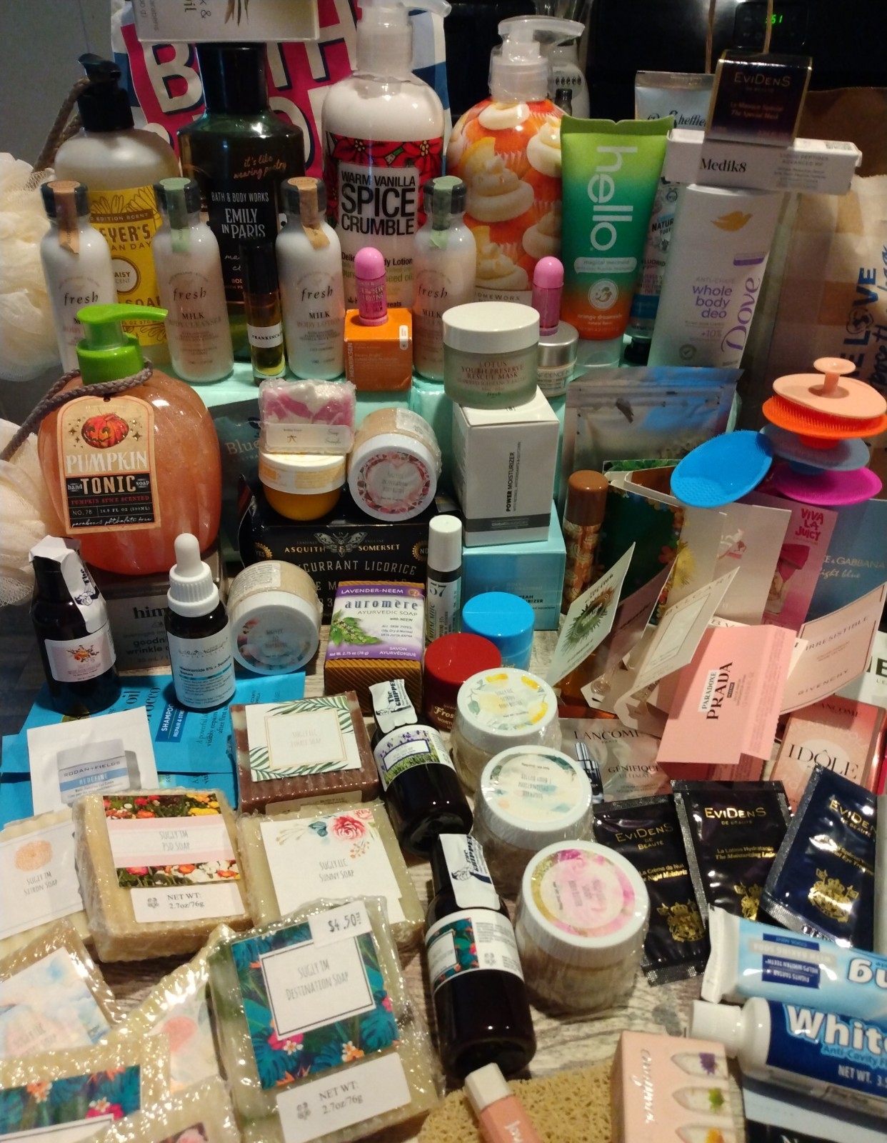 Huge New Upscale Mixed Beauty Bath Body Fragrance Skin Care Lot All Sizes Bundle