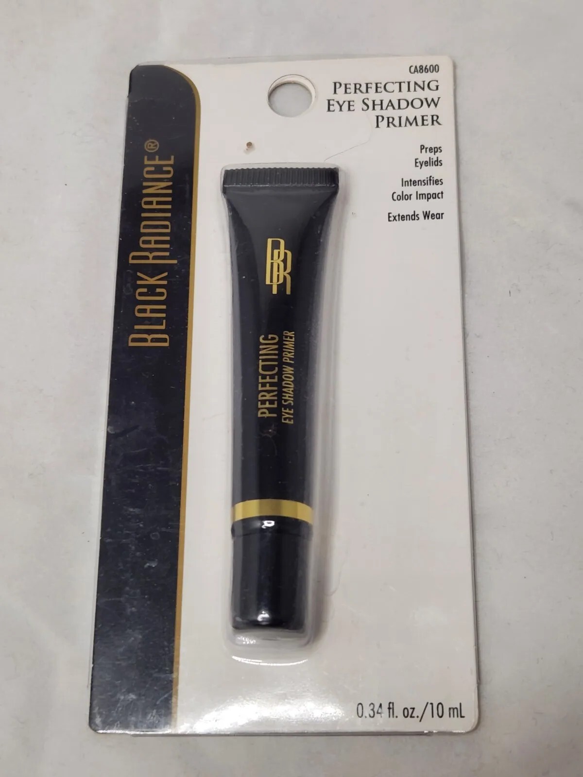 Makeup. Includes Eye Shadow Primer, False Eyelashes, & All-Over Glow/Gloss..NEW