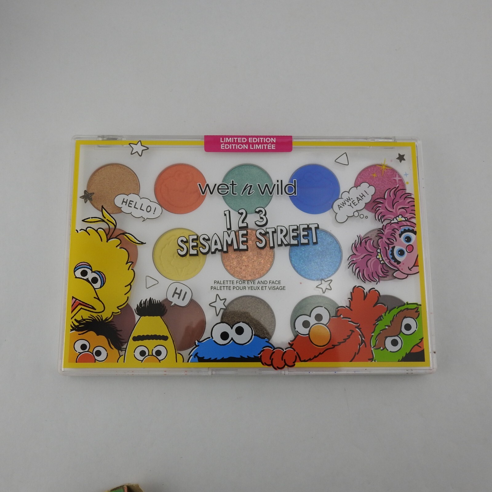 Wet n wild Sesame Street Collection Set Make Bag Brushes Blender Eye Shadow Lip