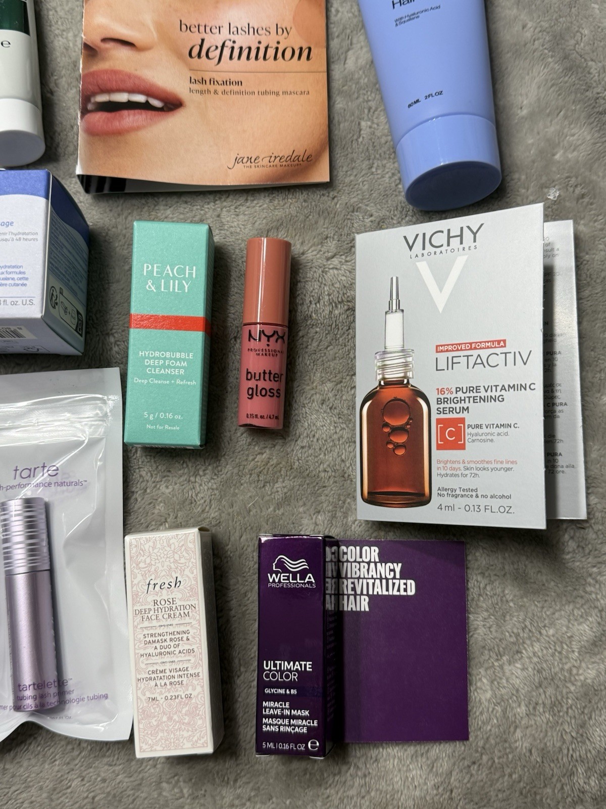 Lot 16 ULTA BEAUTY DELUXE Travel Mini Set Cream Mascara & 2 Cosmetic Bag