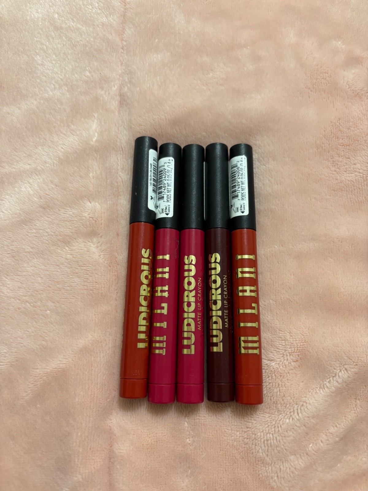 100 pieces make up lot wholesale nyx elf milani L’Oréal