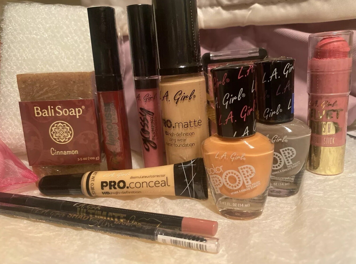 💄lot of beauty 14pc LA girls Makeup Lips Blush Nail Polish BALI SOAP & MORE 🫦