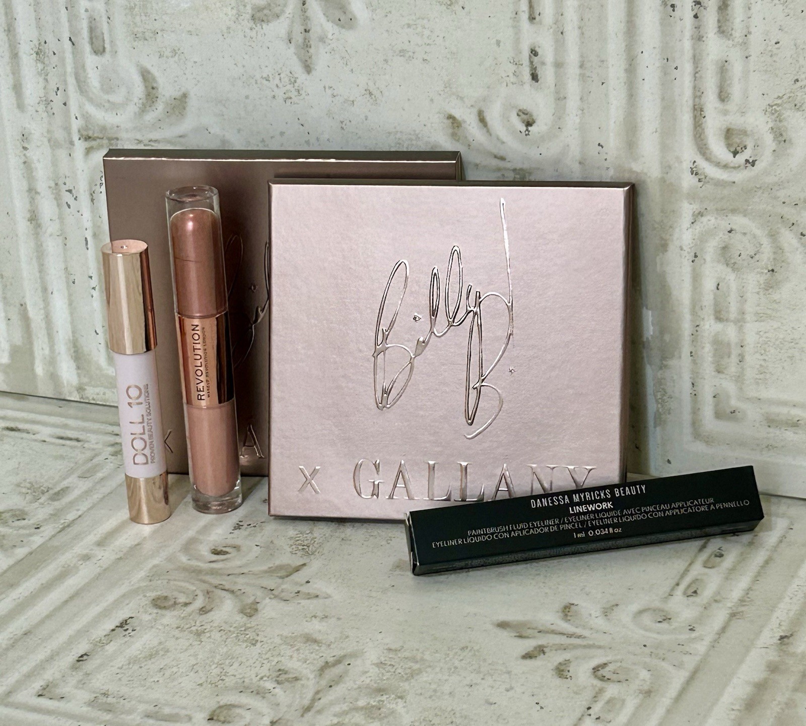Mixed Lot ~ DOLL 10 ~ Revolution ~ Danessa Myricks Beauty ~ Billy B x Gallany