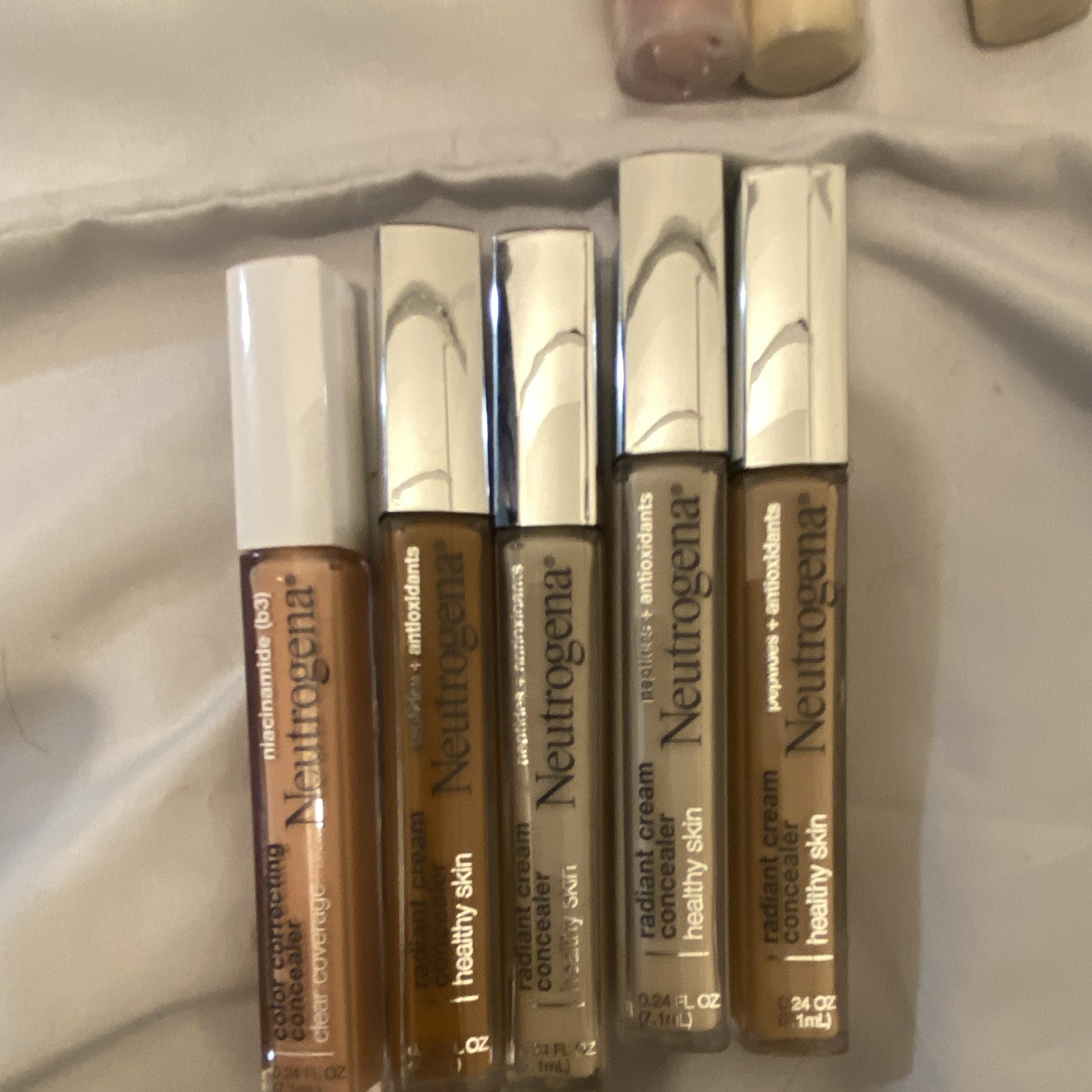 Neutrogena Color Correcting & Radiant Cream Concealer Mixed Lot, 0.24 fl oz