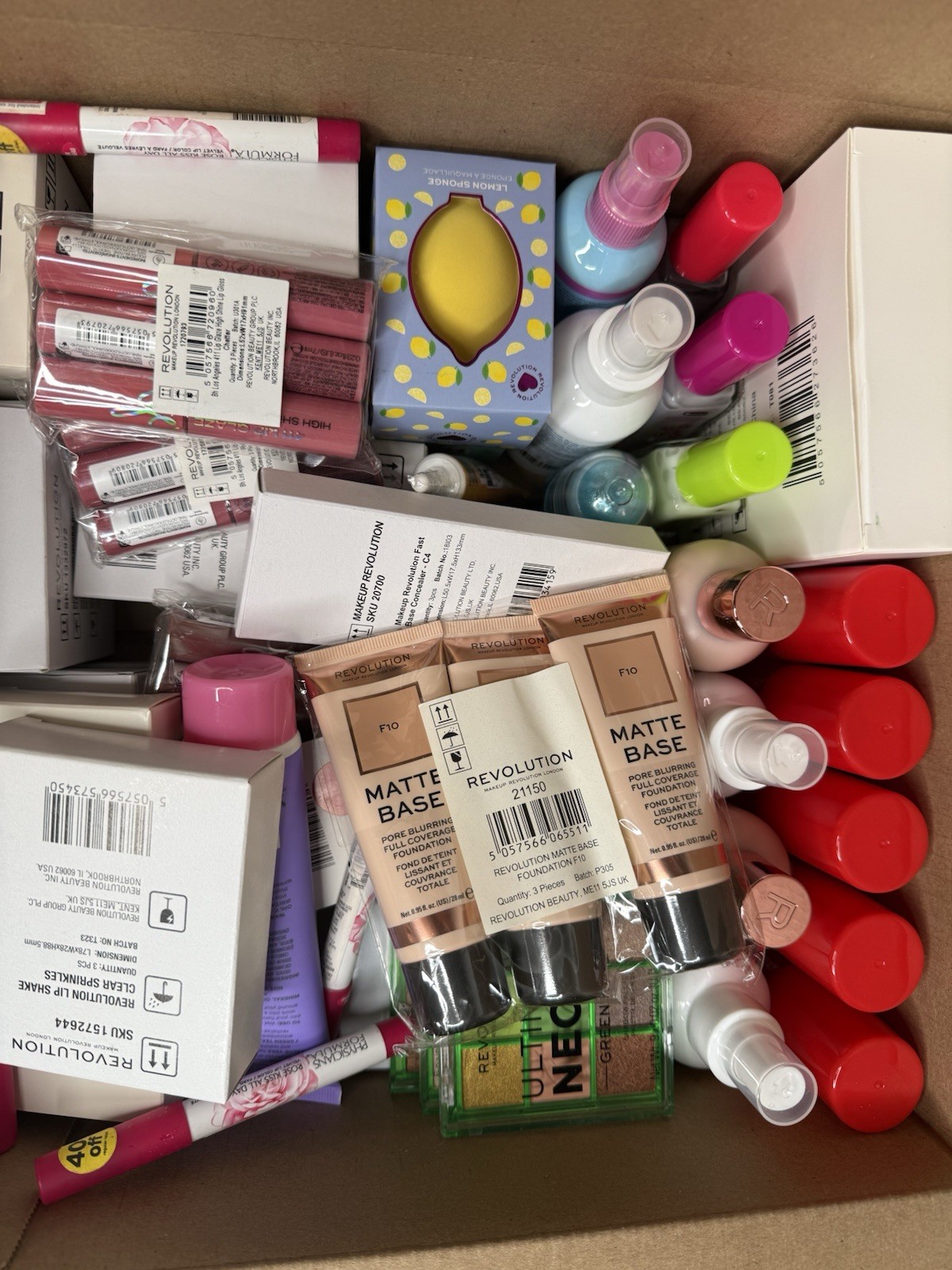 makeup box sorted (100) mixed box with 80% revolution makeup