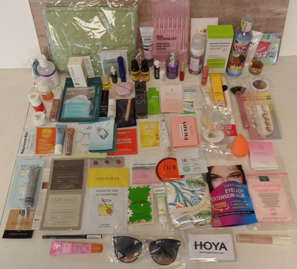 75+ PCS MAKEUP SKINCARE HAIR BEAUTY PERFUME DELUXE LUXURY FULL SAMPLE TRAVEL LOT