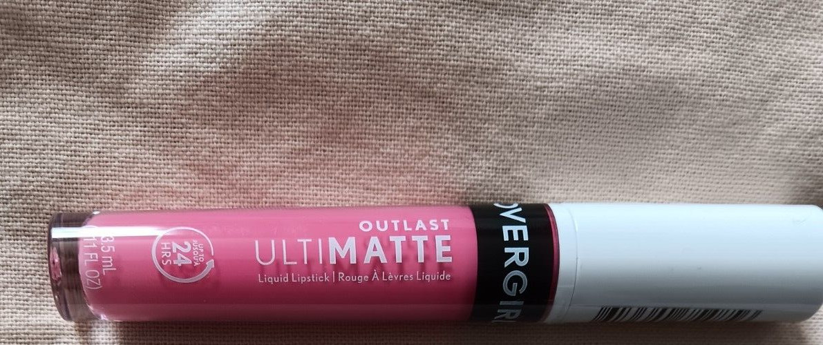 Covergirl Lot Lip Balm Outlast Topcoat 120 Strawberry Spritzer Liquid Lipstick