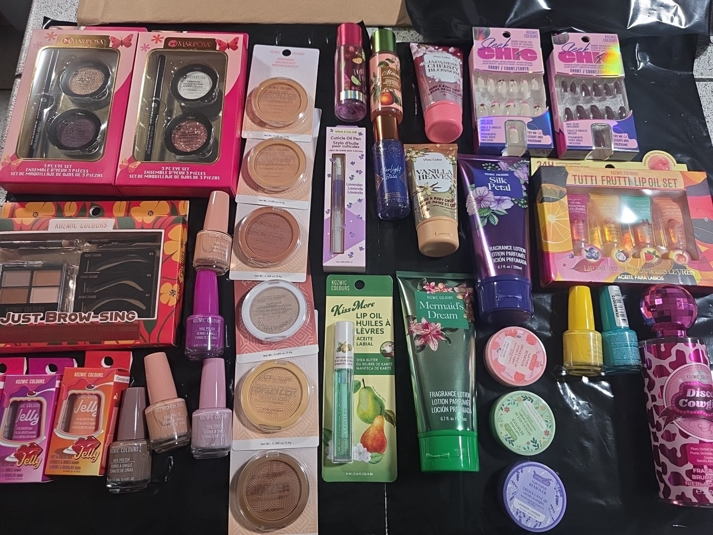 RANDOM BULK Wholesale Mixed Makeup Cosmetics 35 Pcs Lot Kozmic Colors Brand