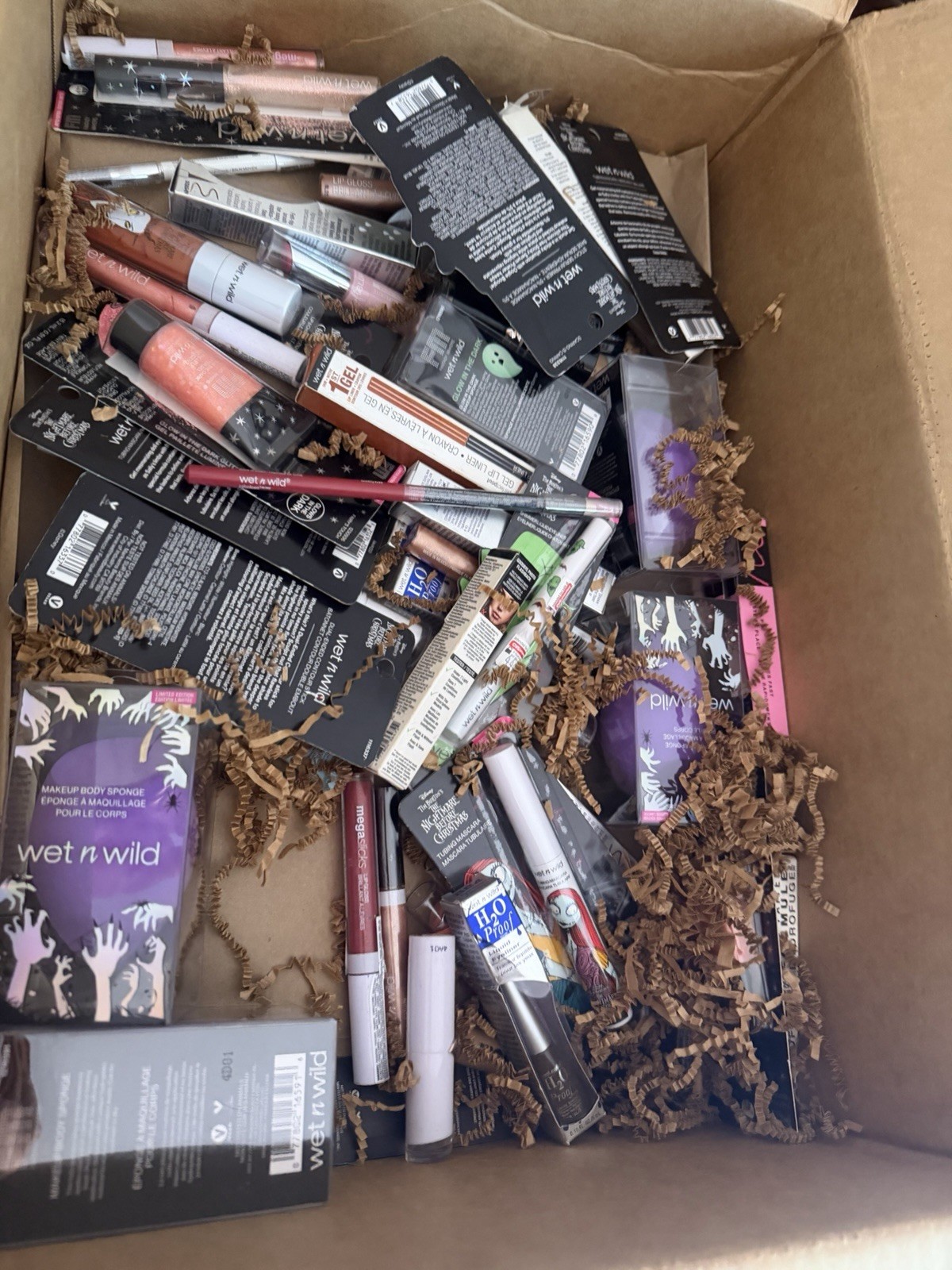 CoverGirl, Revlon, Maybelline, L’Oreal Makeup 60 PCS Lot