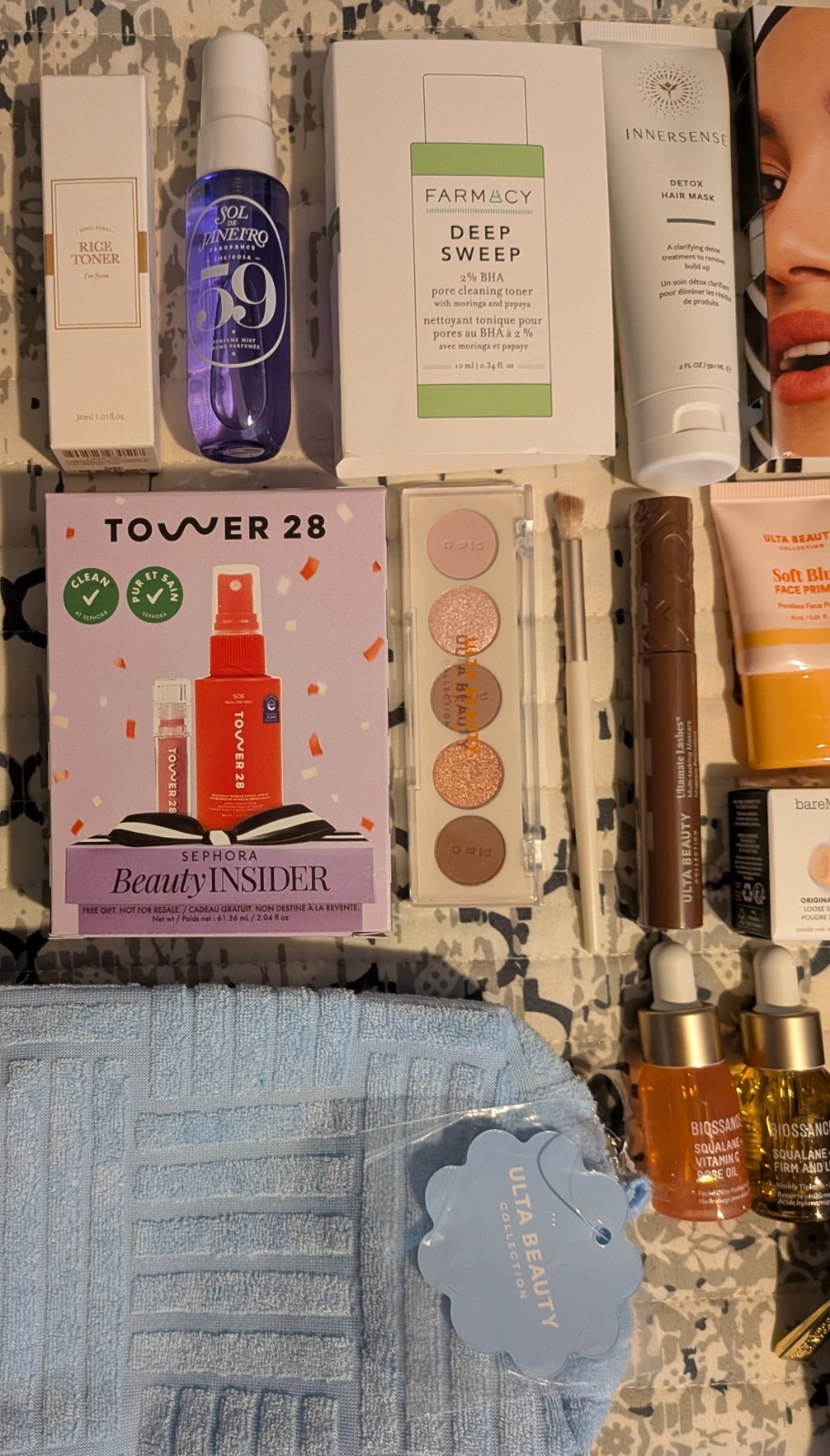New! 24 Piece Deluxe Makeup And Skincare Bundle With Two Pouches 7 piece Ulta