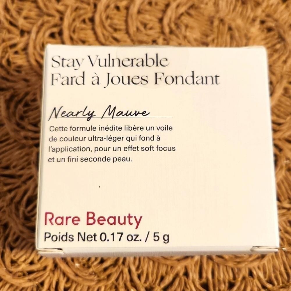Rare Beauty Stay Vulnerable Melting Blush *Nearly Mauve 0.17 oz./5g