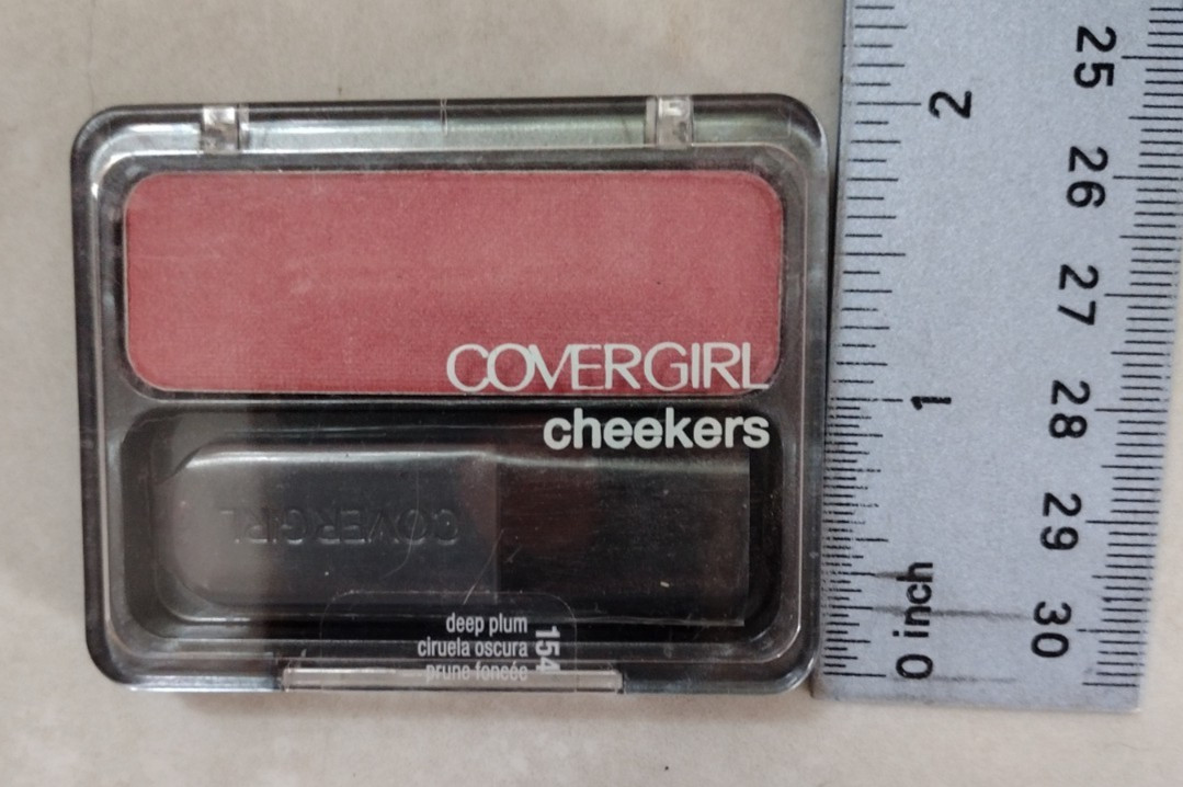 CoverGirl MAKEUP LOT OF 8 Glitter Eye Shadow Blush Contour Palette Foundation