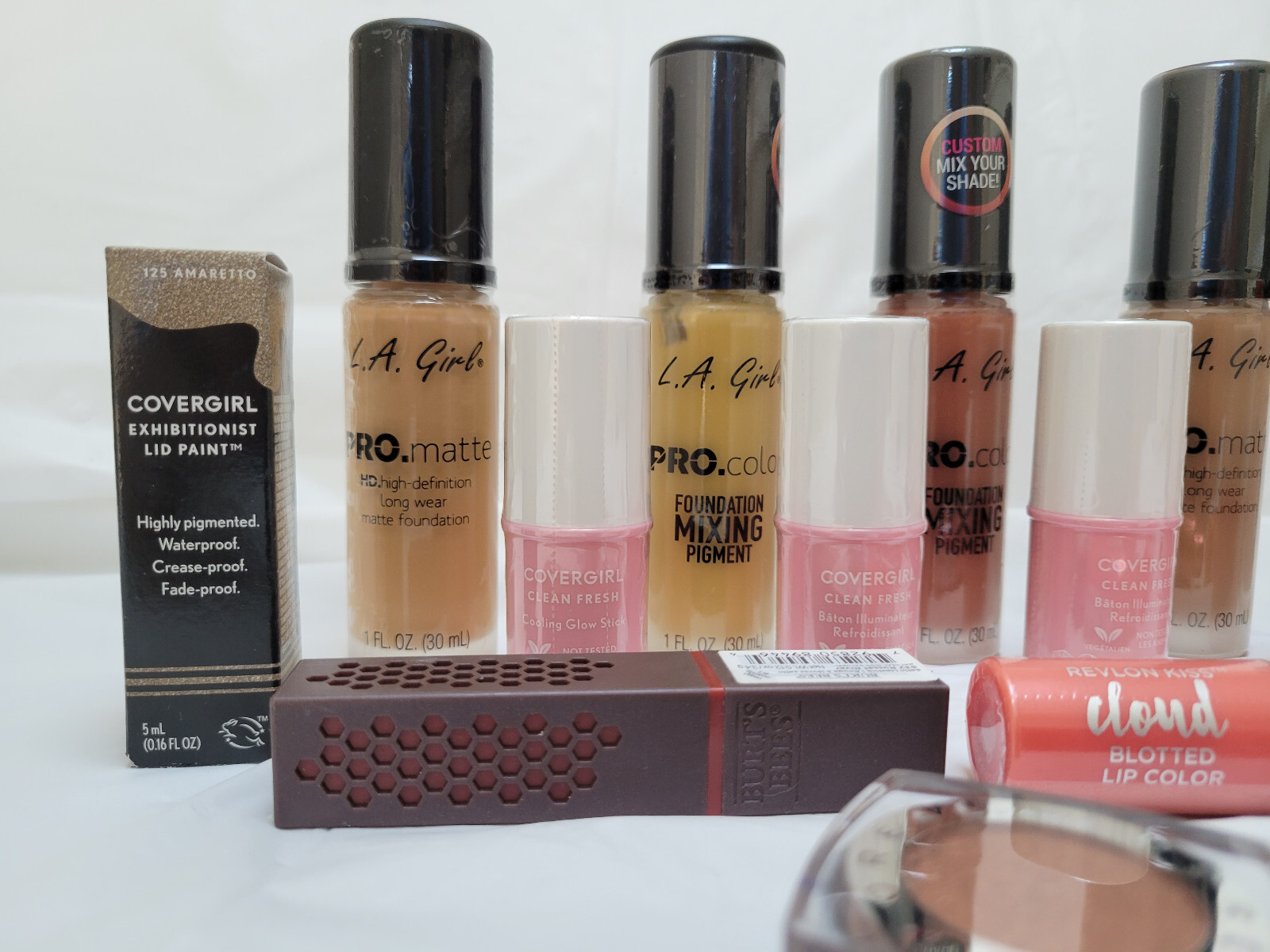 Lot of 17 Makeup Cosmetic New – L.A. Girl, Revlon, Loreal, Cover Girl