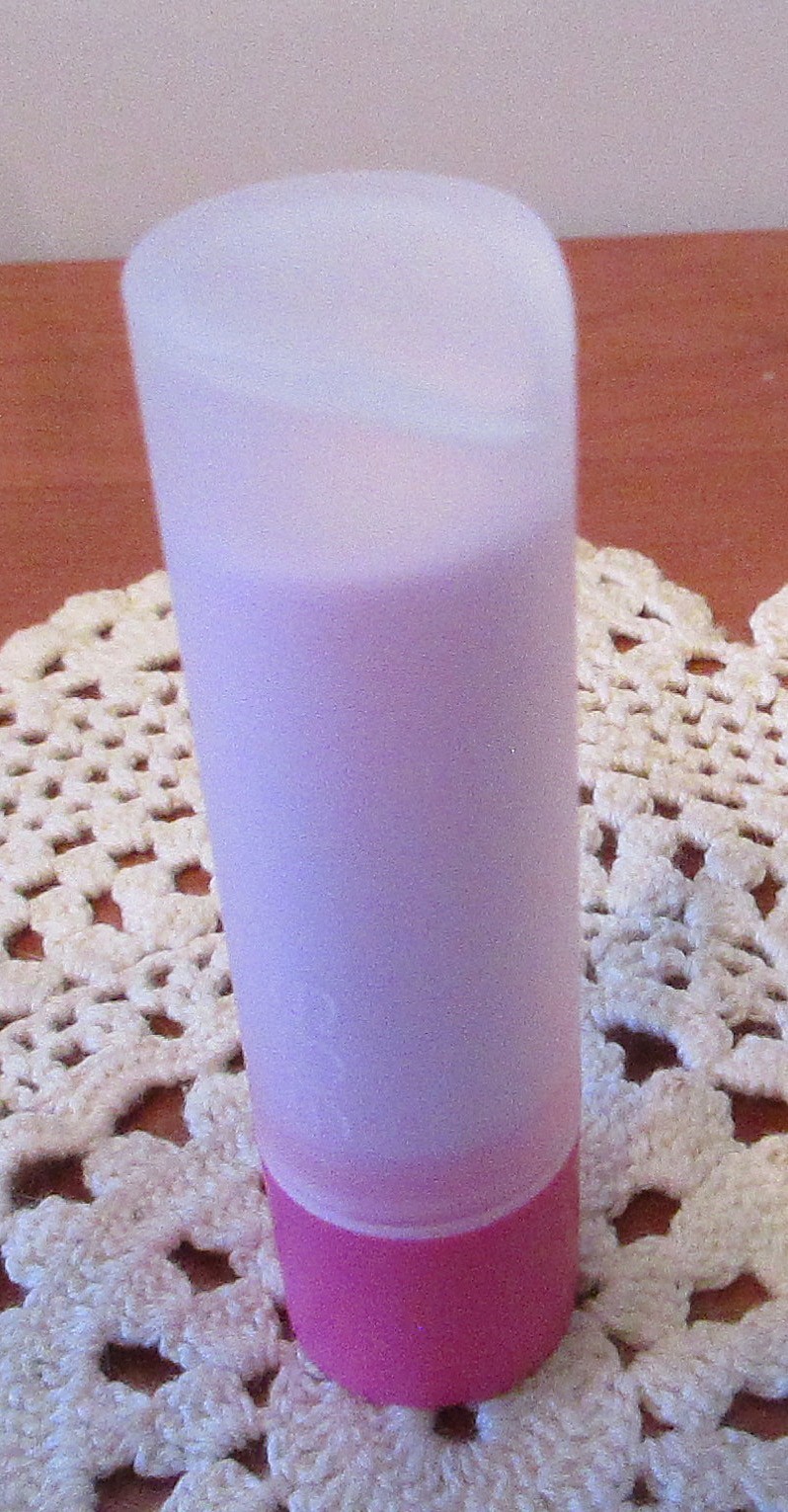 10 Choices of Lip Oils Polish Lipstick Gloss & 4 Eyeliners To Choose From U Pick