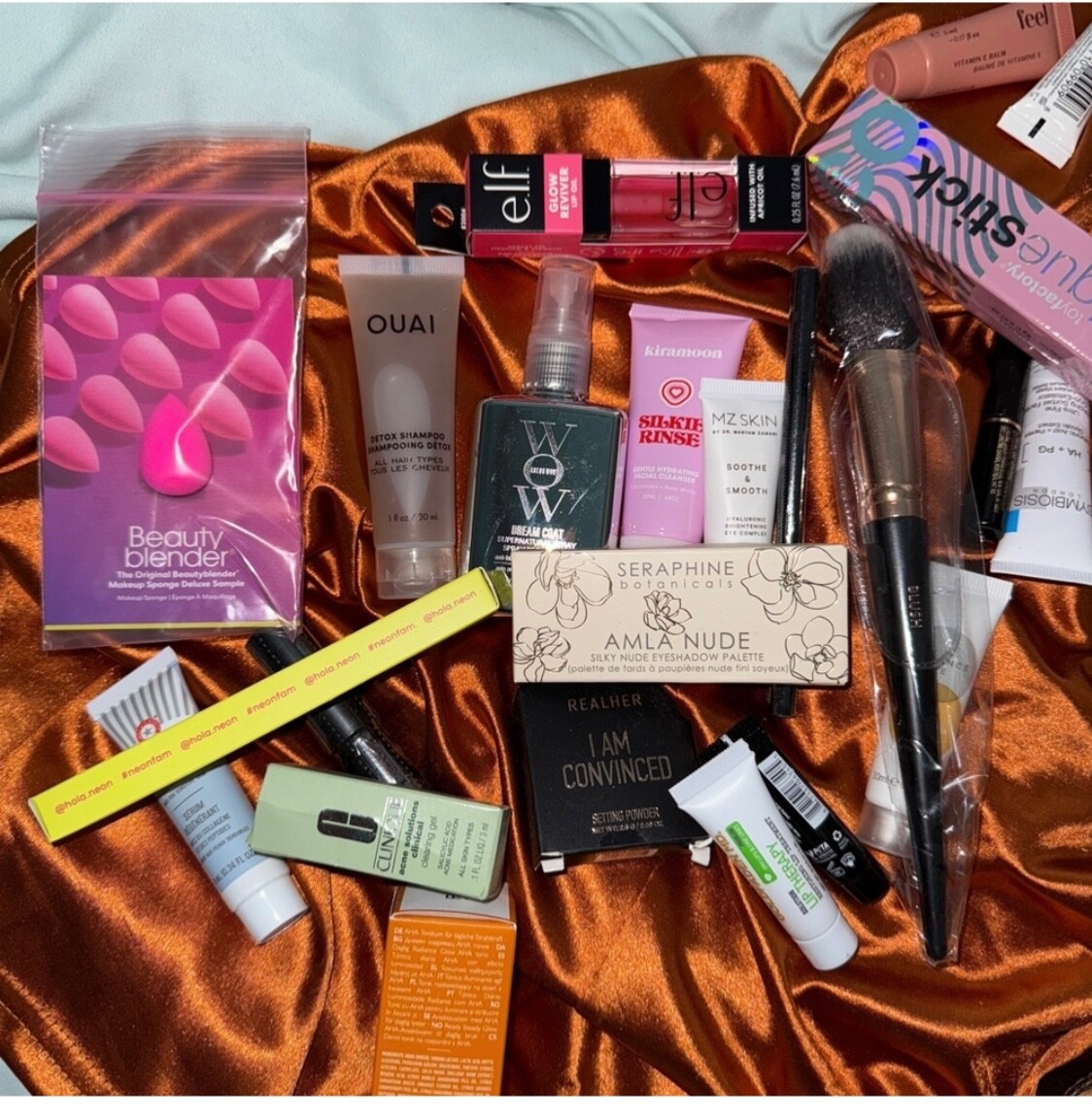 Beauty Mixed Mystery Box! Random 12 piece makeup, skin, hair, brushes, etc…