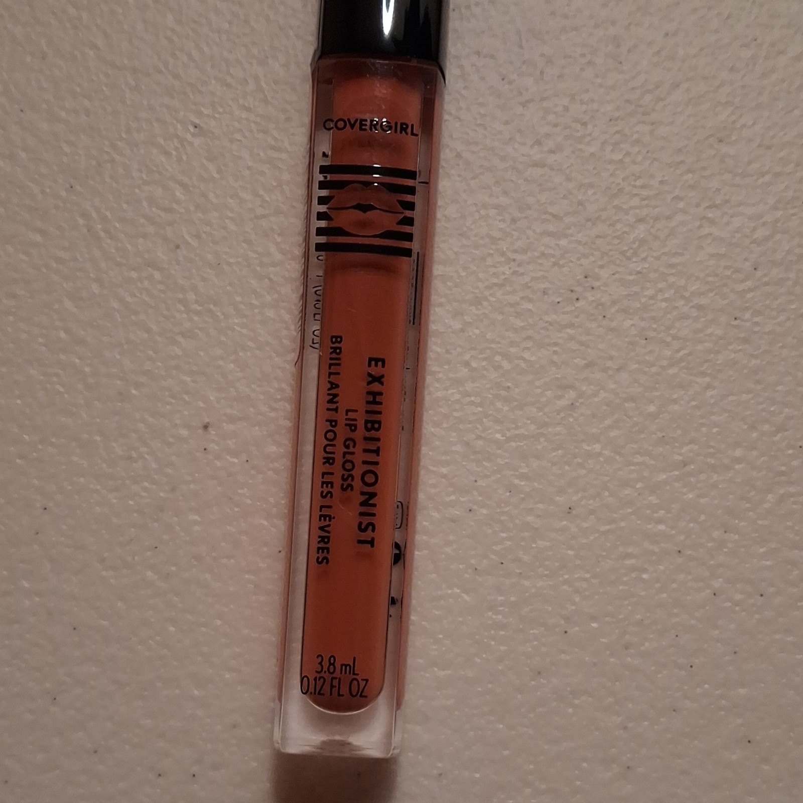 COVERGIRL Makeup Lot: Outlast 24HR Concealer + Exhibitionist Lips, Melting Pout