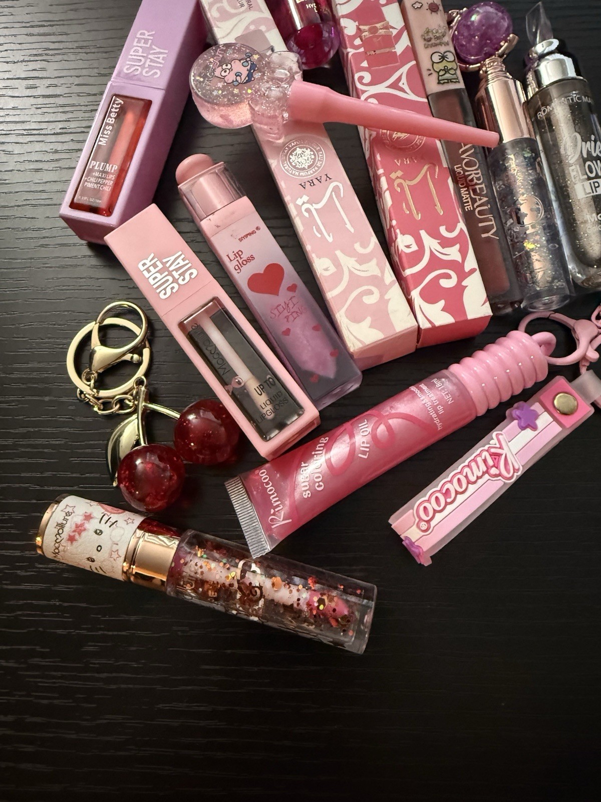 Assorted Full Size Hydrating Lip Oil, Lip Gloss & Liquid Lipstick Mixed Lot