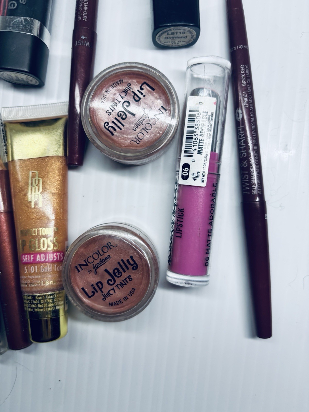 Lot Of Discontinued Collectible Make Up 17 Pcs For Make Up Artists/enthusiasts