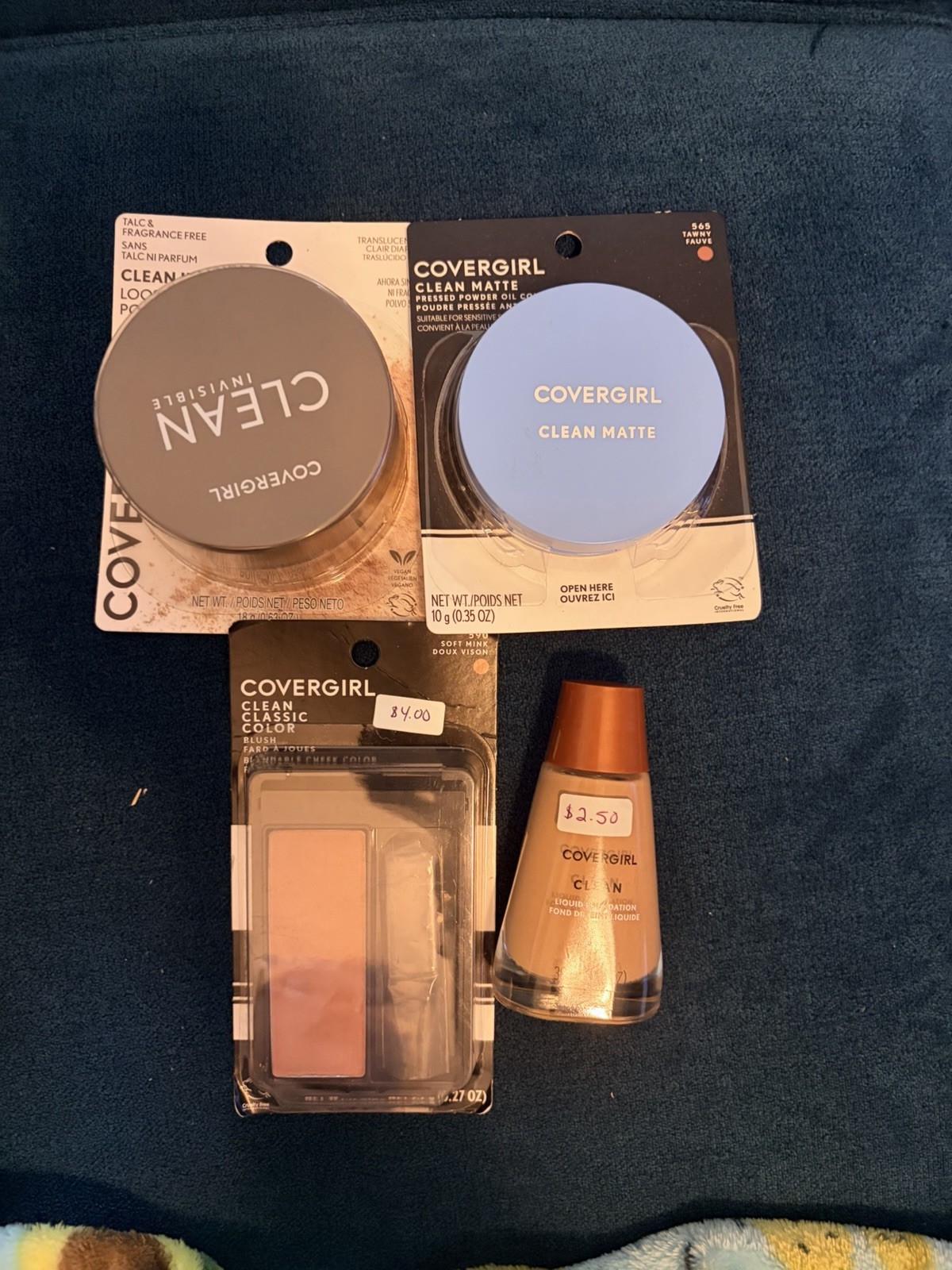 Mixed Brands Makeup Lot: CoverGirl Clean Matte Powder, L’Oréal Voluminous