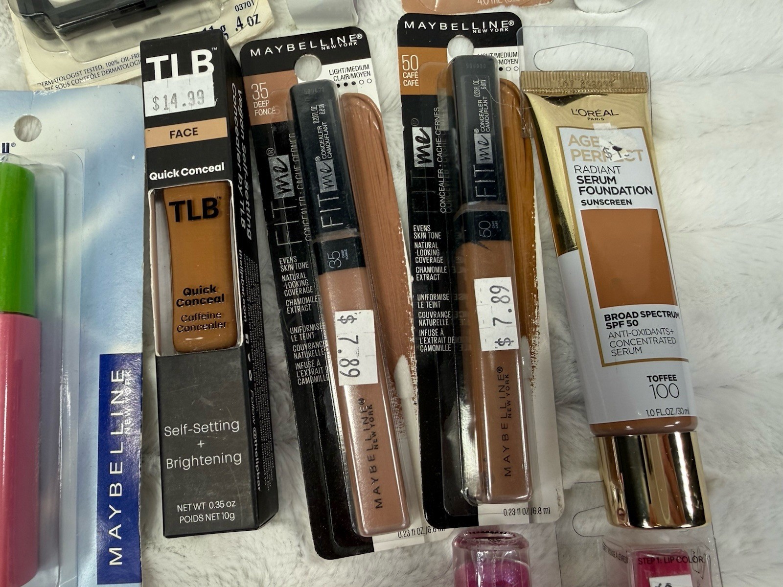 Large Lot Of Makeup Foundation Coverup Lip Gloss Liners Revlon Covergirl