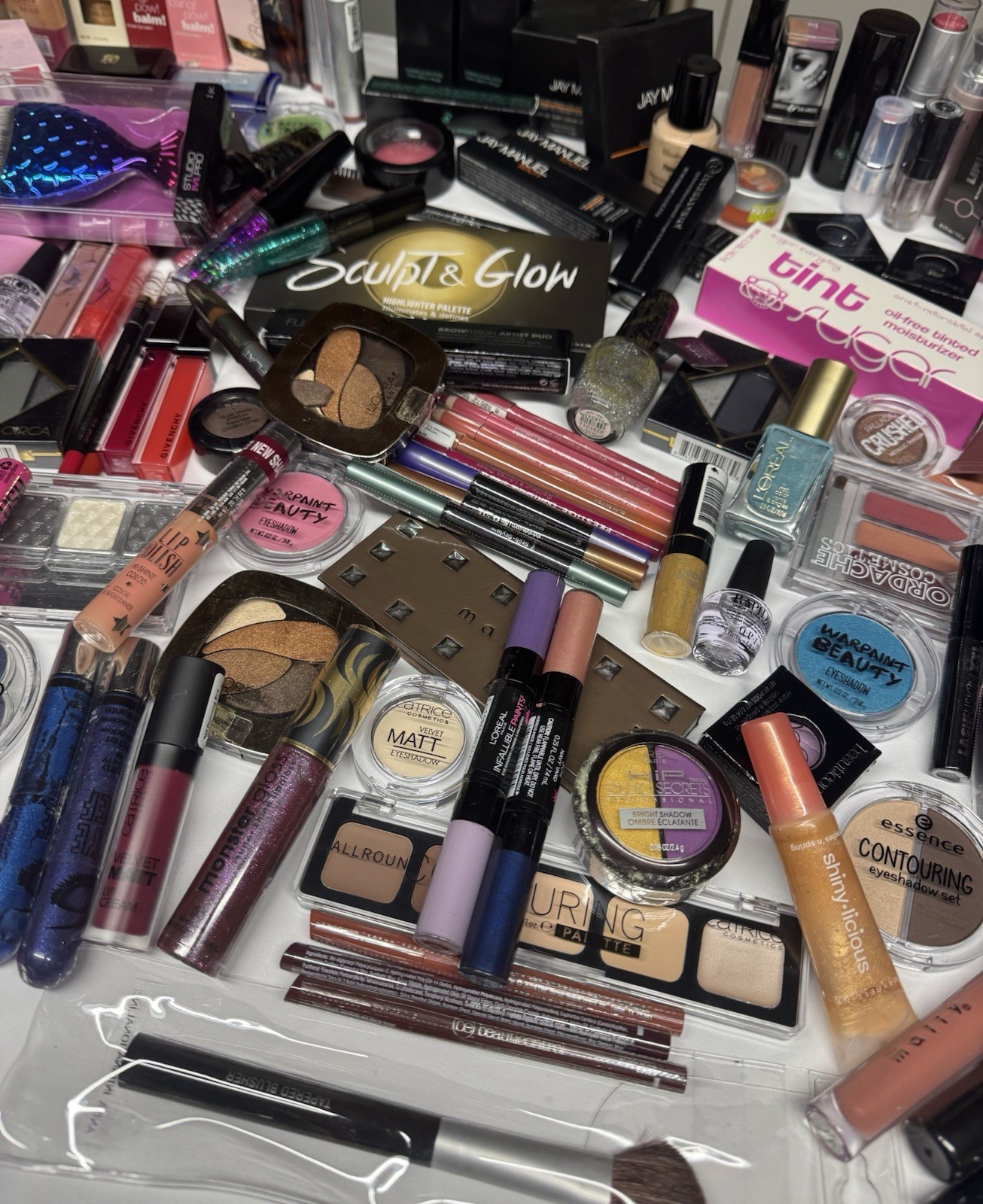Lot Of 25 Discontinued Makeup Revlon, Maybelline, Mally, Loreal, Jay Manual Ect.