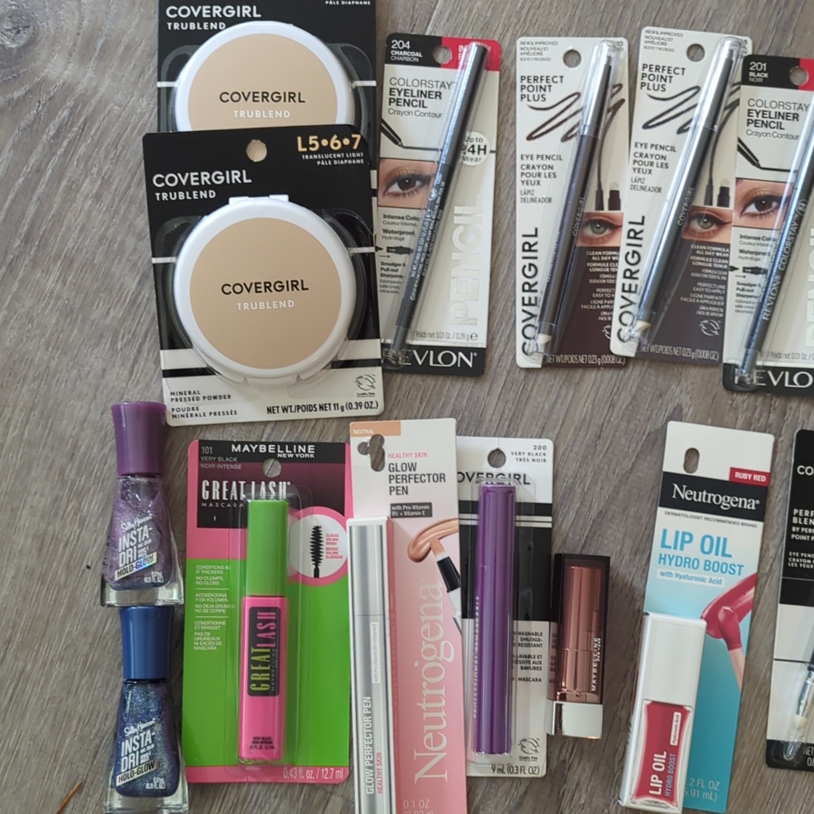 Assorted CoverGirl Revlon L’Oreal Maybelline Neutrogena Full Size Lot