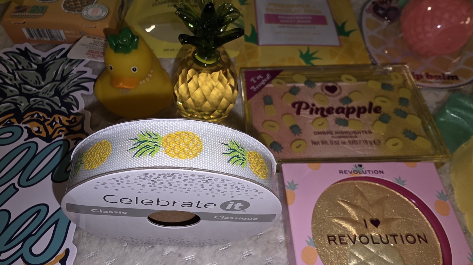 Pineapple 🍍 Lovers Gifts HUGE NEW LOT 17 Pcs Highlighter Crystal Paper Weight
